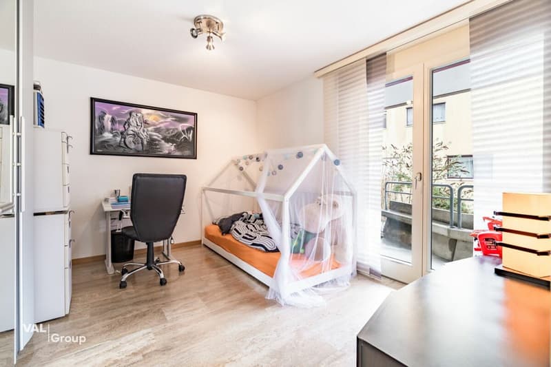 Exclusive 5.5-room terrace apartment with lift directly into the apartment - privileged view location in Visp (10)