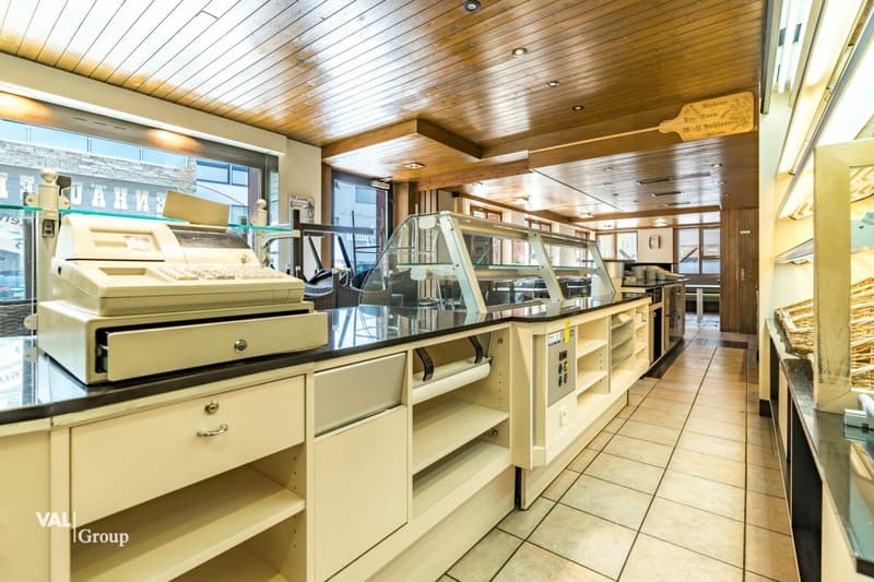 Gewerberäumlichkeiten mit Charme und Potential im Zentrum von Raron (6)