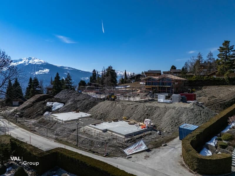 High-end chalet with private garden (11)