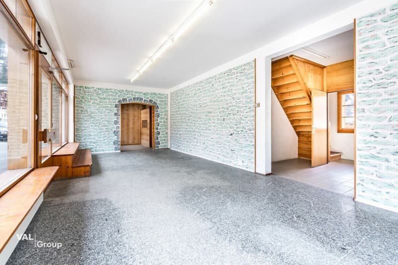 Commercial premises to renovate with potential for creating housing (3)