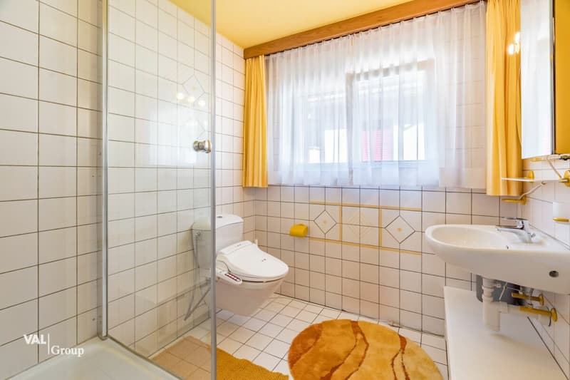 Exklusives Wohnerlebnis: Stilvolles Einfamilienhaus in erstklassiger Lage (12)