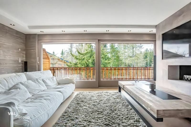 High-end amenities in this renovated apartment (2)