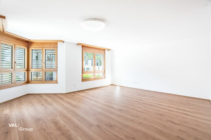 Elegantly renovated 4.5-room apartment in a quiet location in Raron (2)