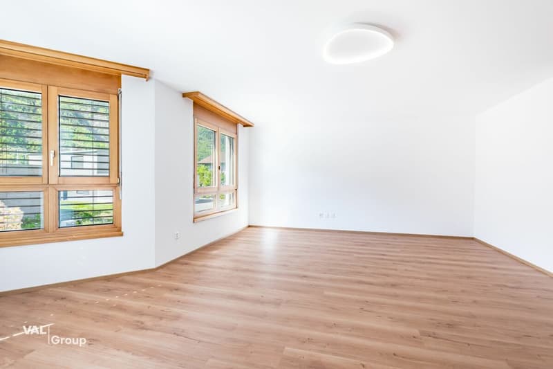 Elegantly renovated 4.5-room apartment in a quiet location in Raron (5)