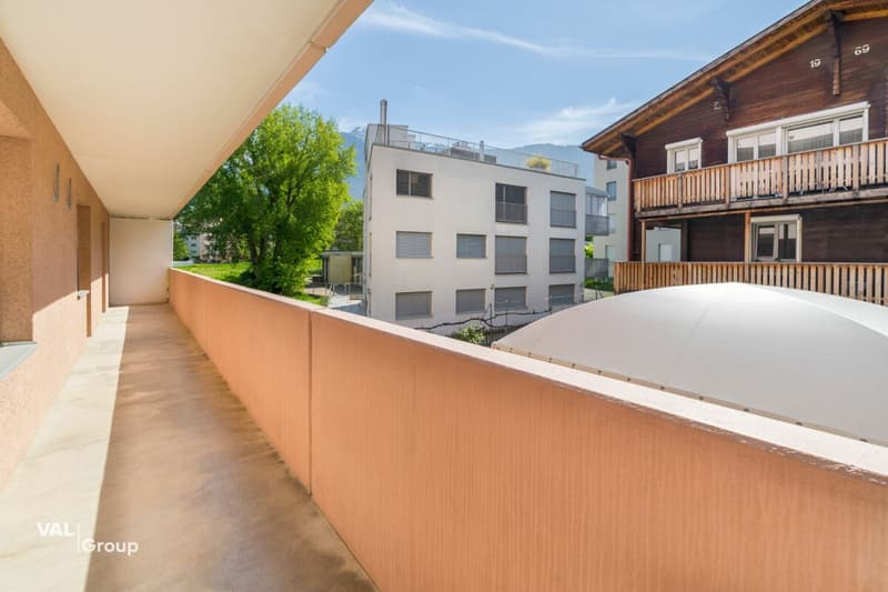 Spacious living in a central location in Brig-Glis - with balcony on all sides (18)