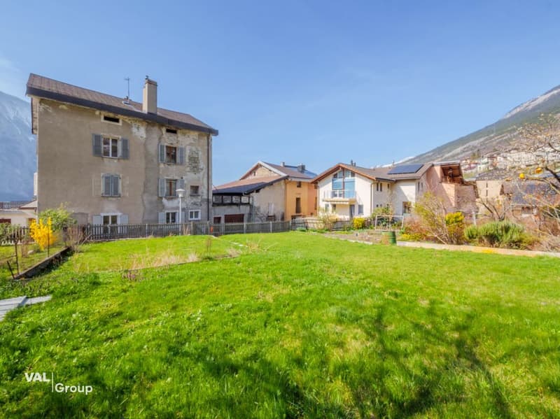 Renovated 4.5-room old building apartment with charm and beautiful garden (14)
