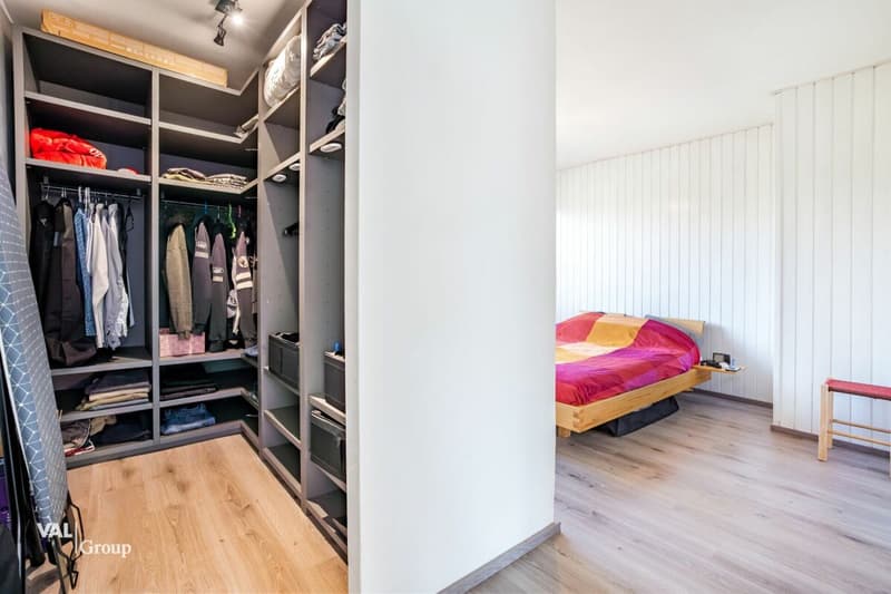 Charming individual house in residential area (8)