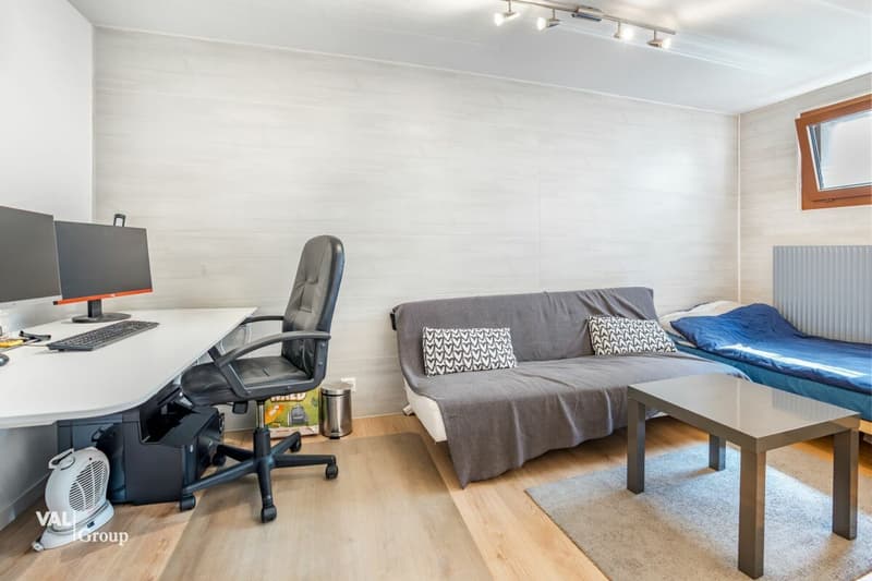 Charming individual house in residential area (12)