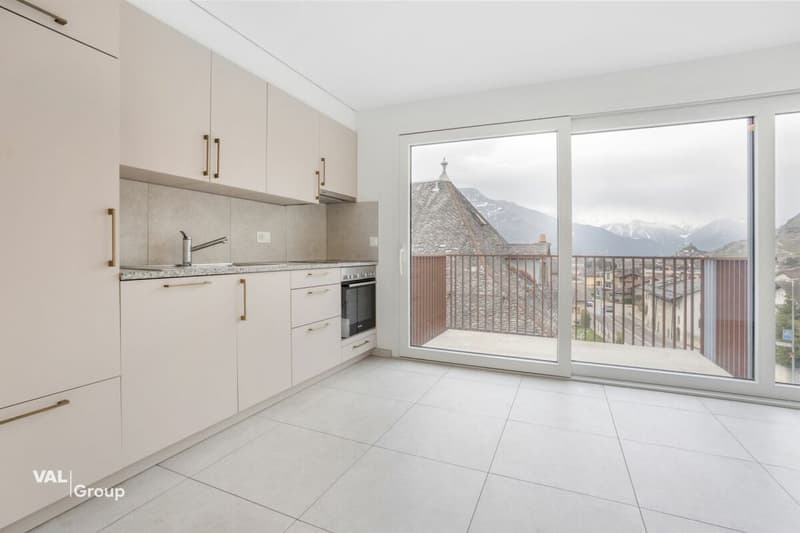 Building with 9 apartments - 4.4% immediate gross return, in the heart of the village (7)