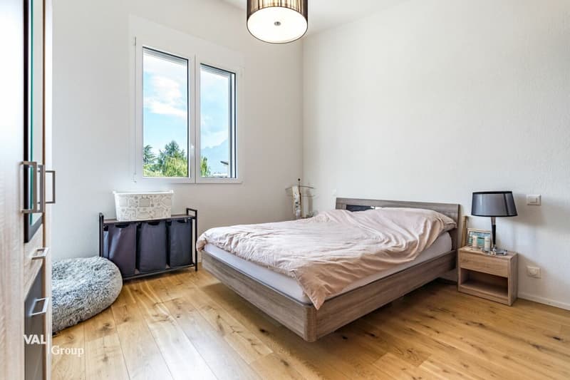 Magnificent duplex 4.5 rooms with garden, terraces and underground parking space included (8)