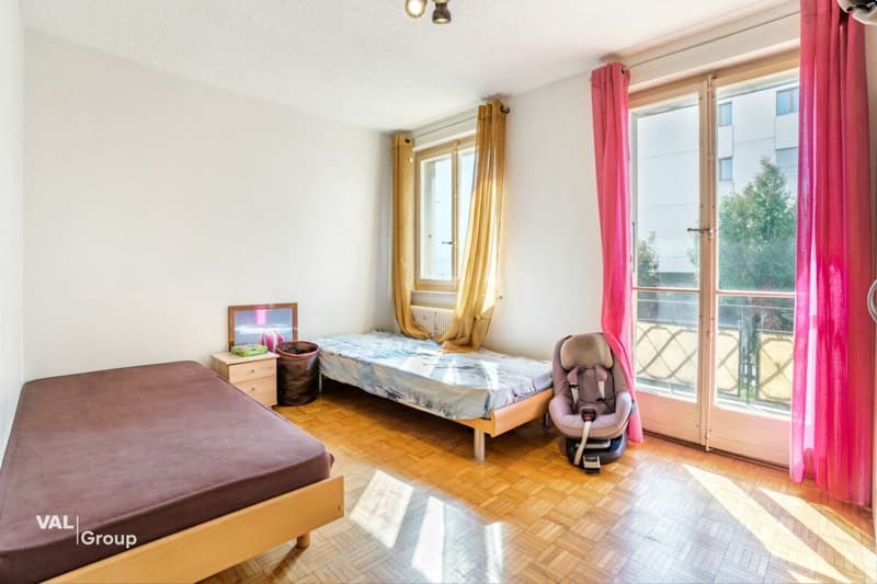 A rare property in the heart of Champsec, between yield and potential (14)