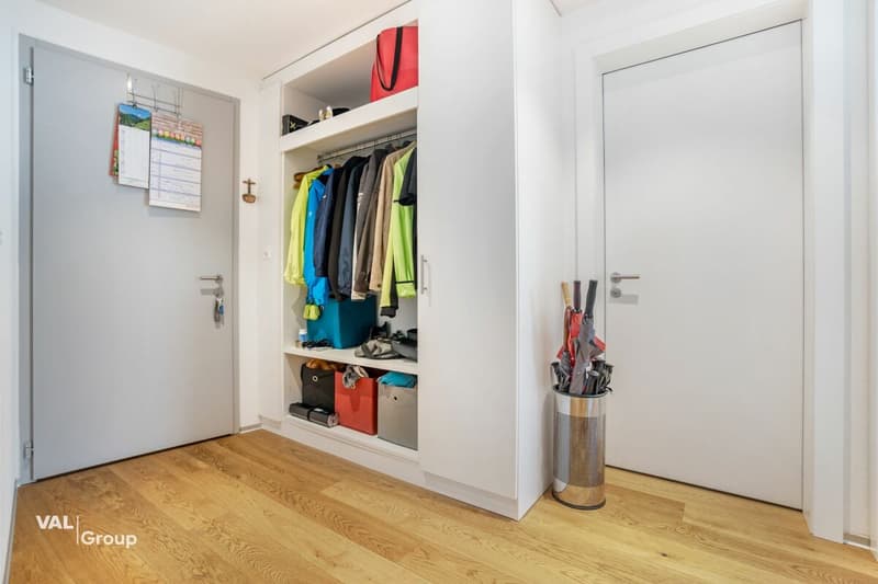 A home with quality, comfort, and excellent location (10)