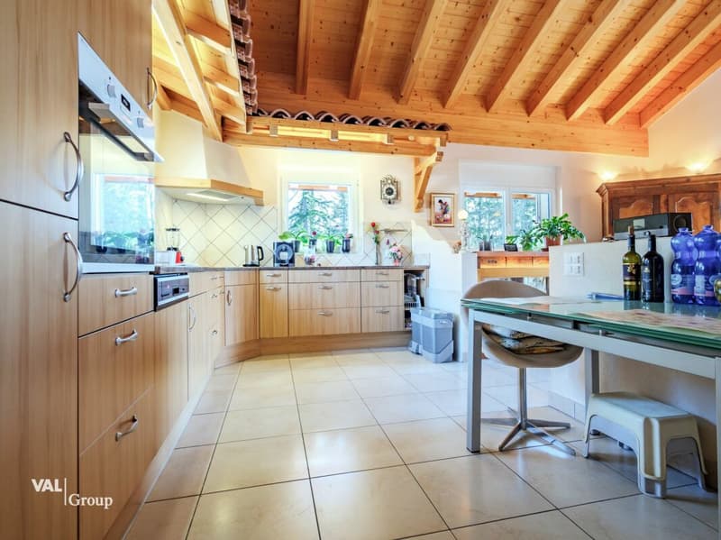 Residenz mit 3 großzügigen Wohnungen (3)