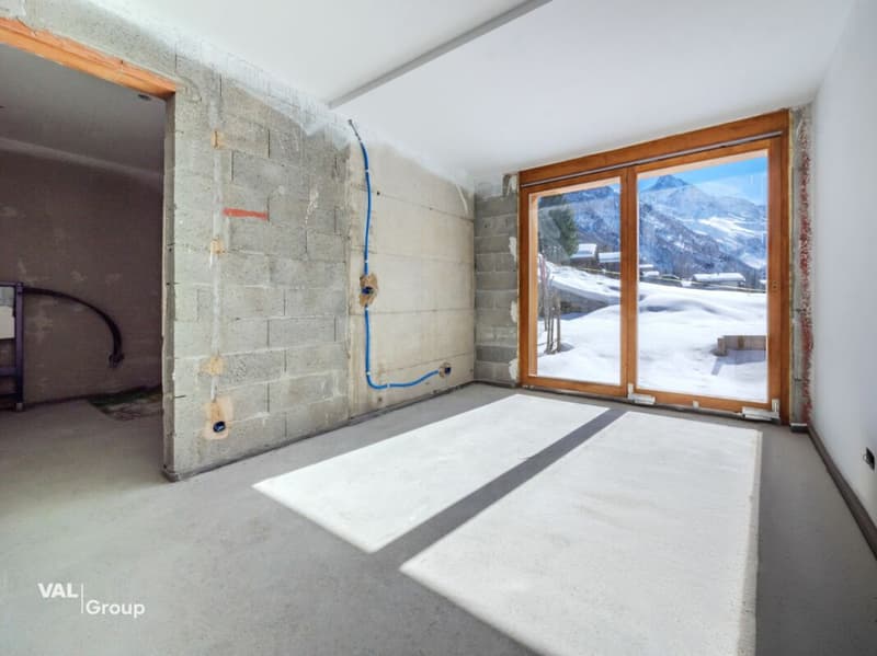Charming chalet with alpine elegance in a breathtaking setting (7)