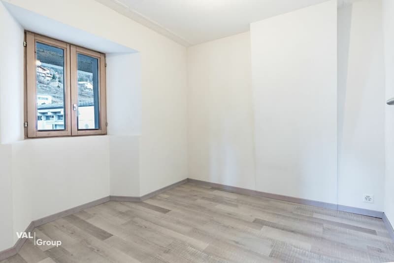 Charming renovated apartment (6)