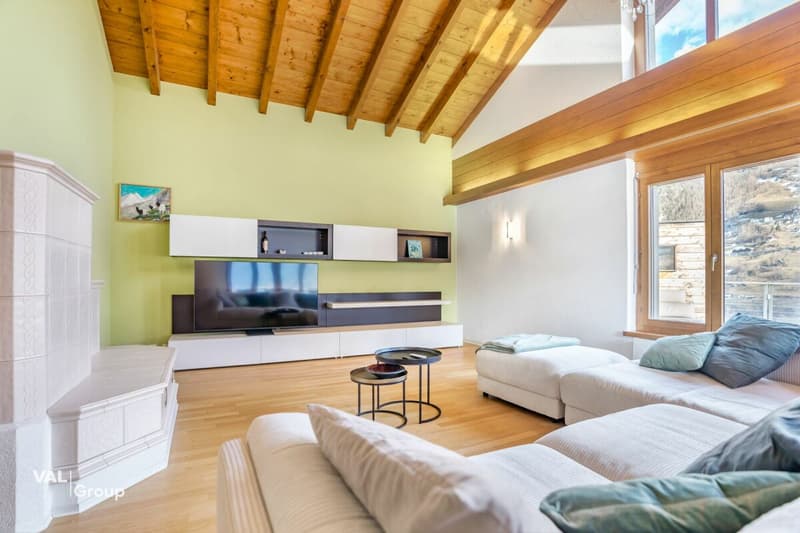 Your retreat with pool, view and plenty of privacy (3)