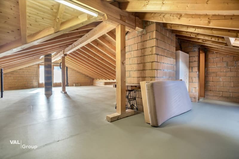 Your retreat with pool, view and plenty of privacy (21)