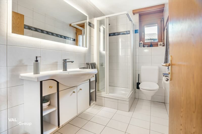 Your retreat with pool, view and plenty of privacy (19)