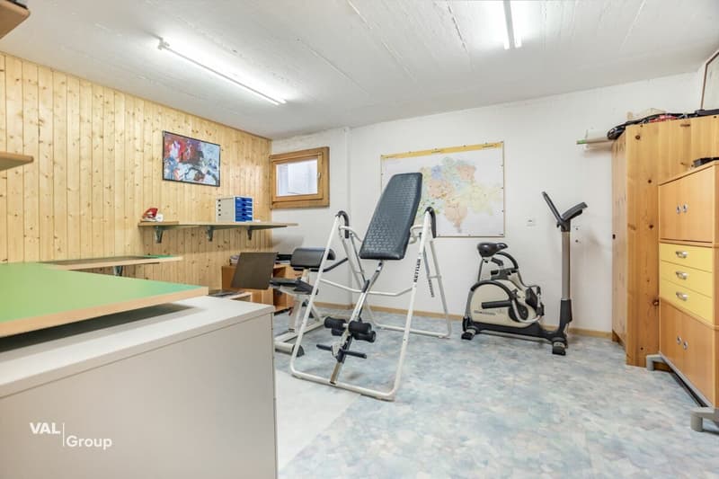 Your retreat with pool, view and plenty of privacy (16)