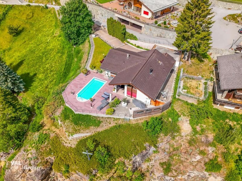 Your retreat with pool, view and plenty of privacy (28)