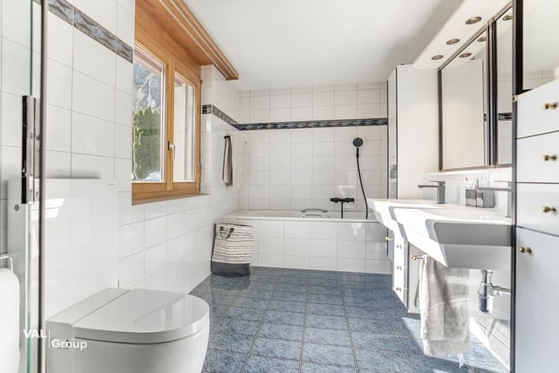 Your retreat with pool, view and plenty of privacy (17)