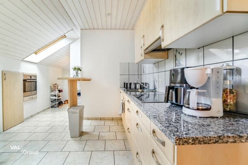 Charmant appartement de 2,5 pièces en mansarde (3)