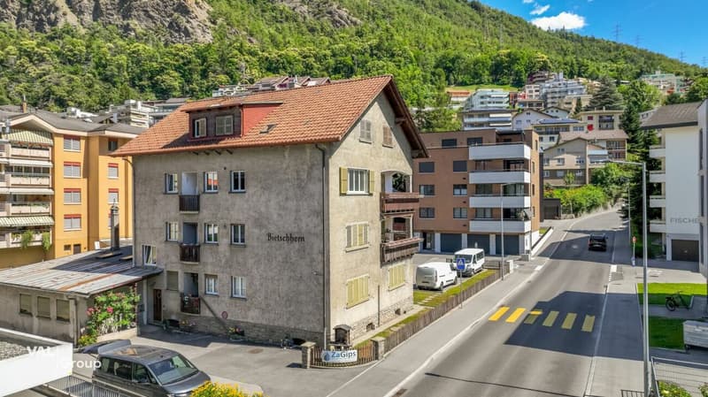 Modern renovated 4.5-room apartment in the heart of Visp (11)