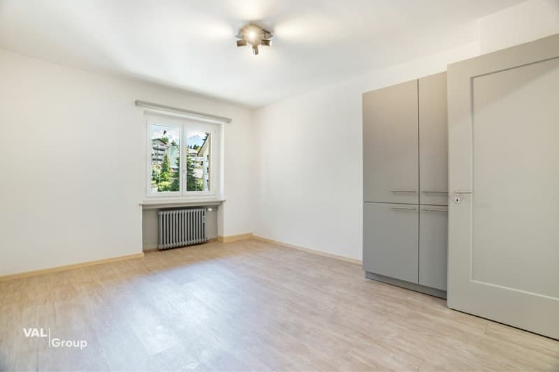 Modern renovated 4.5-room apartment in the heart of Visp (6)