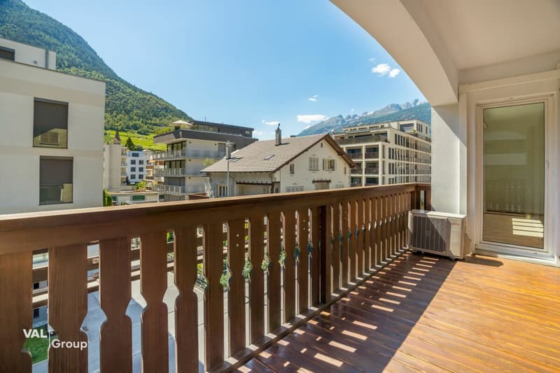 Modern renovated 4.5-room apartment in the heart of Visp (10)