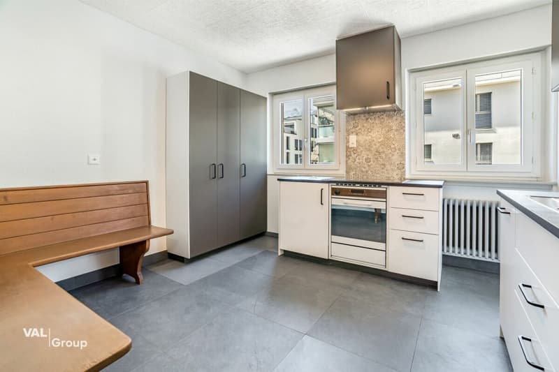 Modern renovated 4.5-room apartment in the heart of Visp (2)