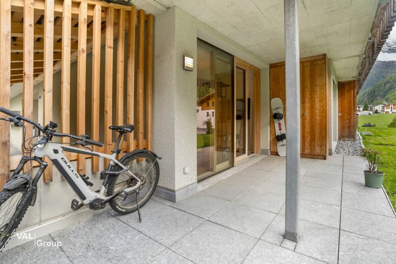Modern Alpine Retreat in Saastal - Stylish 2.5-Room Holiday Apartment in Saas-Grund (10)