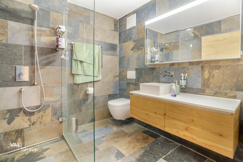 Modern Alpine Retreat in Saastal - Stylish 2.5-Room Holiday Apartment in Saas-Grund (8)