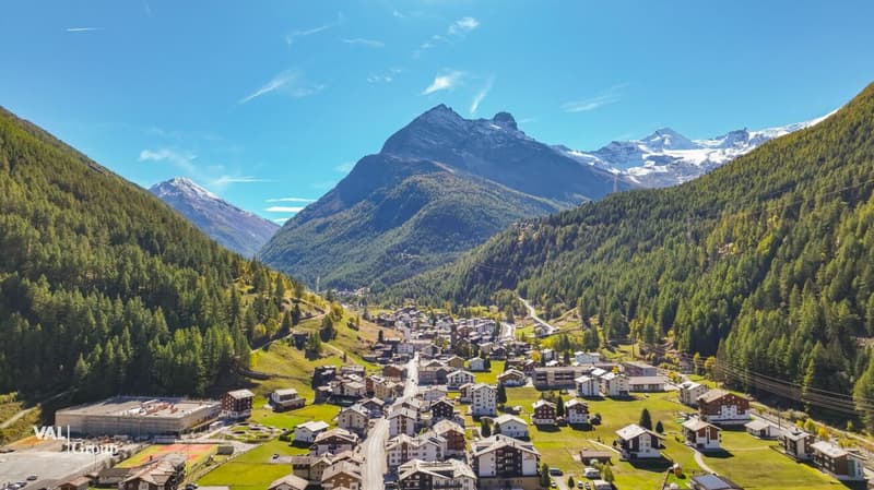 Modern Alpine Retreat in Saastal - Stylish 2.5-Room Holiday Apartment in Saas-Grund (12)