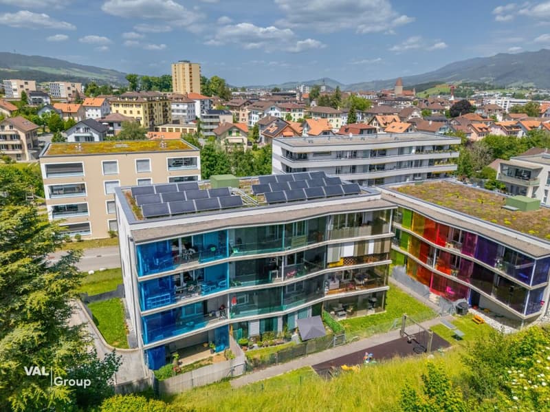 Lumineux 2.5 pièces avec spacieuse loggia dans un environnement privilégié (9)