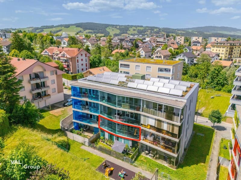 Lumineux 2.5 pièces avec spacieuse loggia dans un environnement privilégié (7)