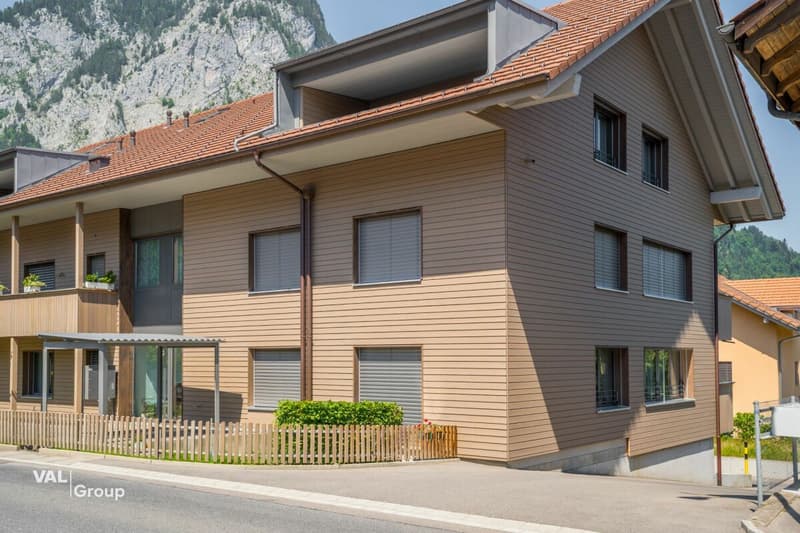 Modernes Wohnen mit Weitblick in Wimmis, vereint Ruhe, Komfort und Aussicht (11)