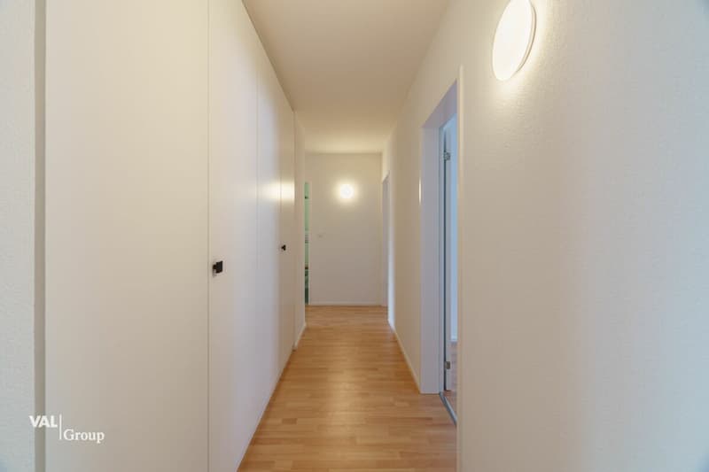Lichtdurchflutete Wohnung mit Talsicht in familienfreundlichem Quartier (8)