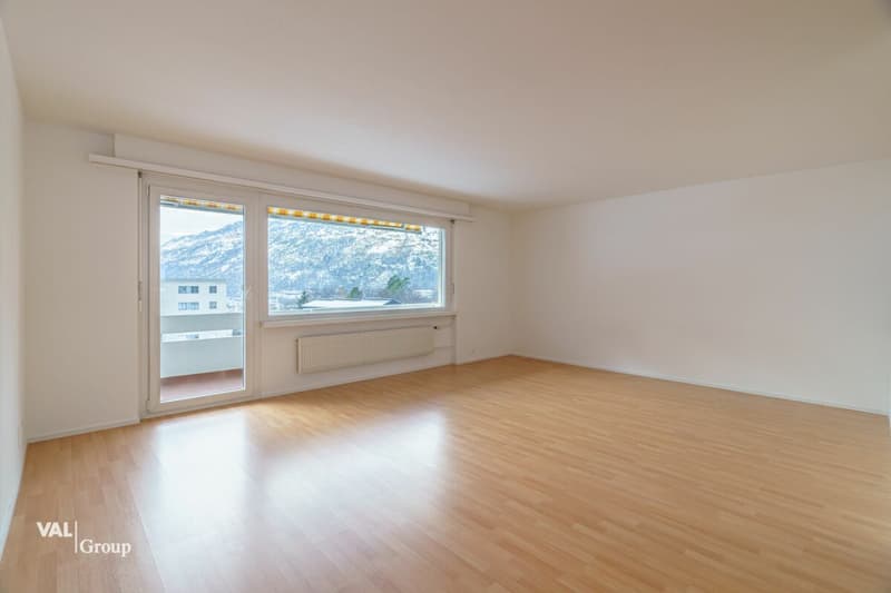 Lichtdurchflutete Wohnung mit Talsicht in familienfreundlichem Quartier (5)