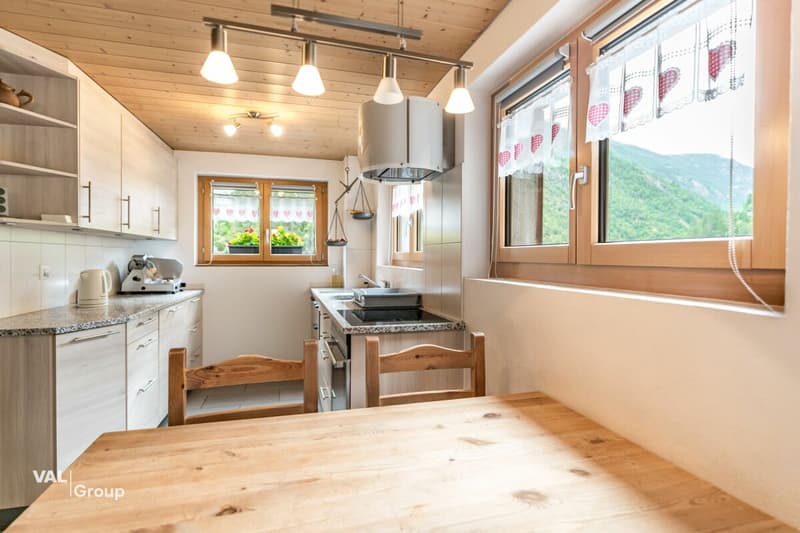 Charmantes Bergdomizil mit vielseitigen Möglichkeiten (5)