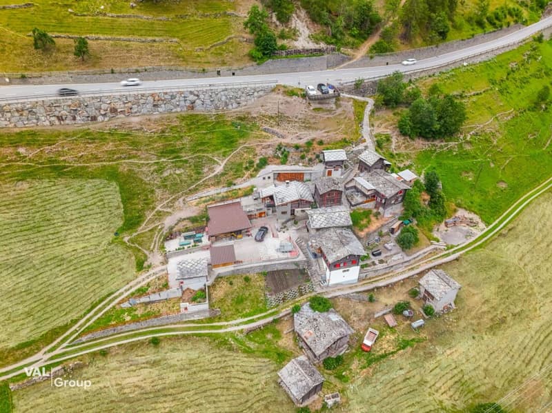 Charmantes Bergdomizil mit vielseitigen Möglichkeiten (12)