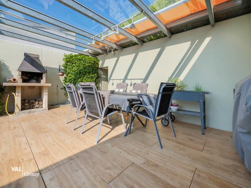 Villa mit Charme und Panoramablick und Pool in Venthône (16)