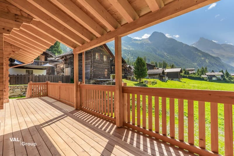 Charmant chalet aux élégances alpines dans un décor à couper le souffle (3)
