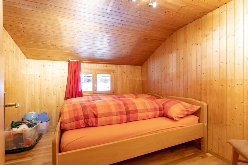 5.5-room attic apartment in Bellwald - spacious, quiet, with mountain view (11)