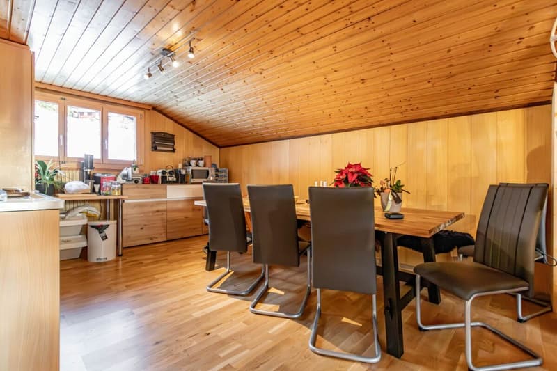 5.5-room attic apartment in Bellwald - spacious, quiet, with mountain view (5)