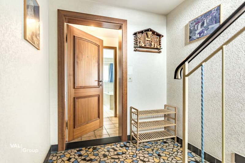 Interesting house with many rooms and flexible use (9)