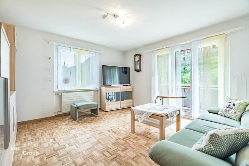 Interesting house with many rooms and flexible use (3)