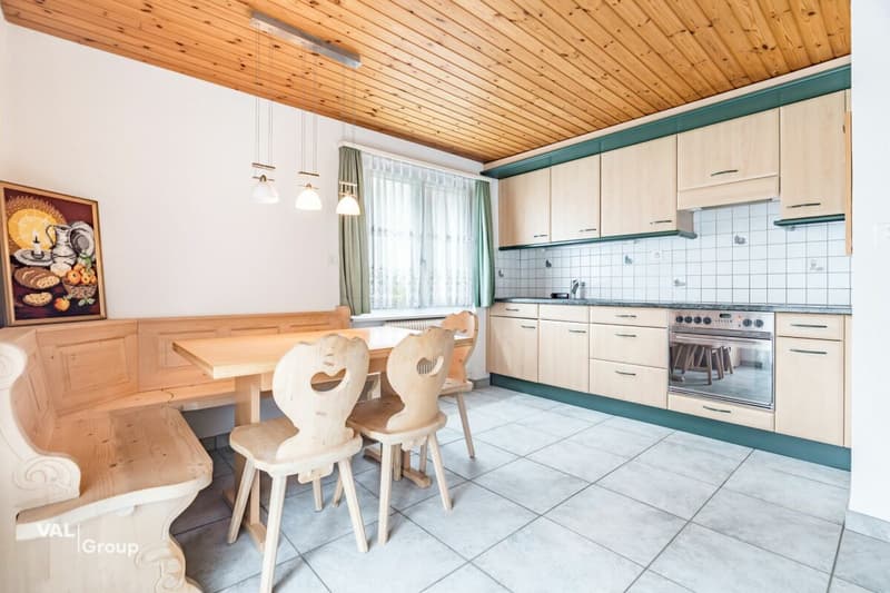 Interesting house with many rooms and flexible use (4)