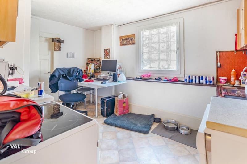Appartement 3,5 pces dans les combles, à rénover (2)