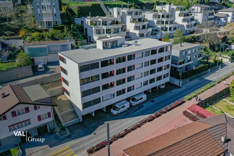 Modern living in a prime location (12)