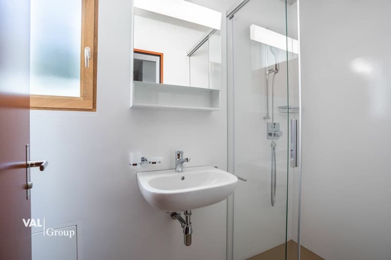 Modern living in a prime location (10)